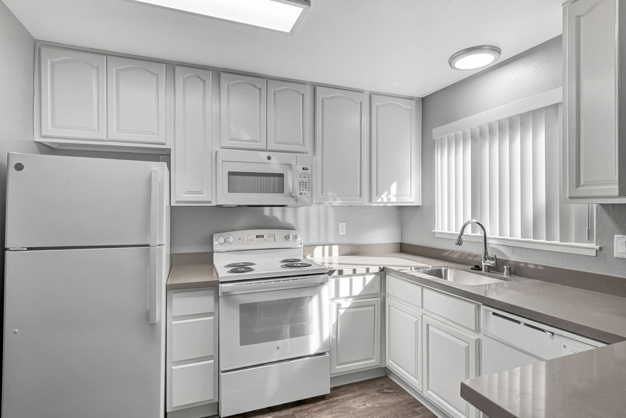Sunnyvale Place Apartments photo 5
